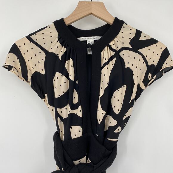 Diane von Furstenberg Silk Wool Midi Dress Abstract PolkaDot Print Black Ivory 4 - Picture 4 of 12
